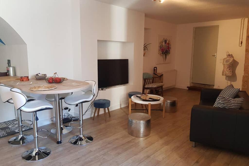 Ferienwohnung Superbe Loft T4 De 96 M2 Au Coeur Périgueux Exterior foto